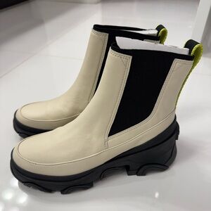 SOREL Women's Brex Chalk and Black Waterproof Chelsea Boots